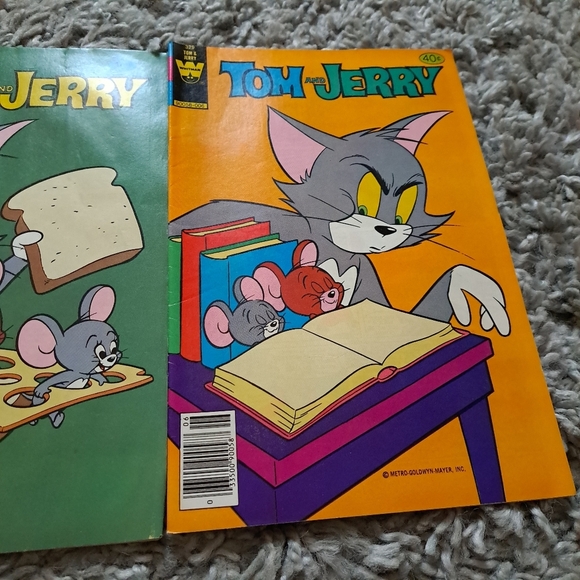 Vintage Warner bros Tom and Jerry gold key magazine comics (lot of 3) - Picture 2 of 7